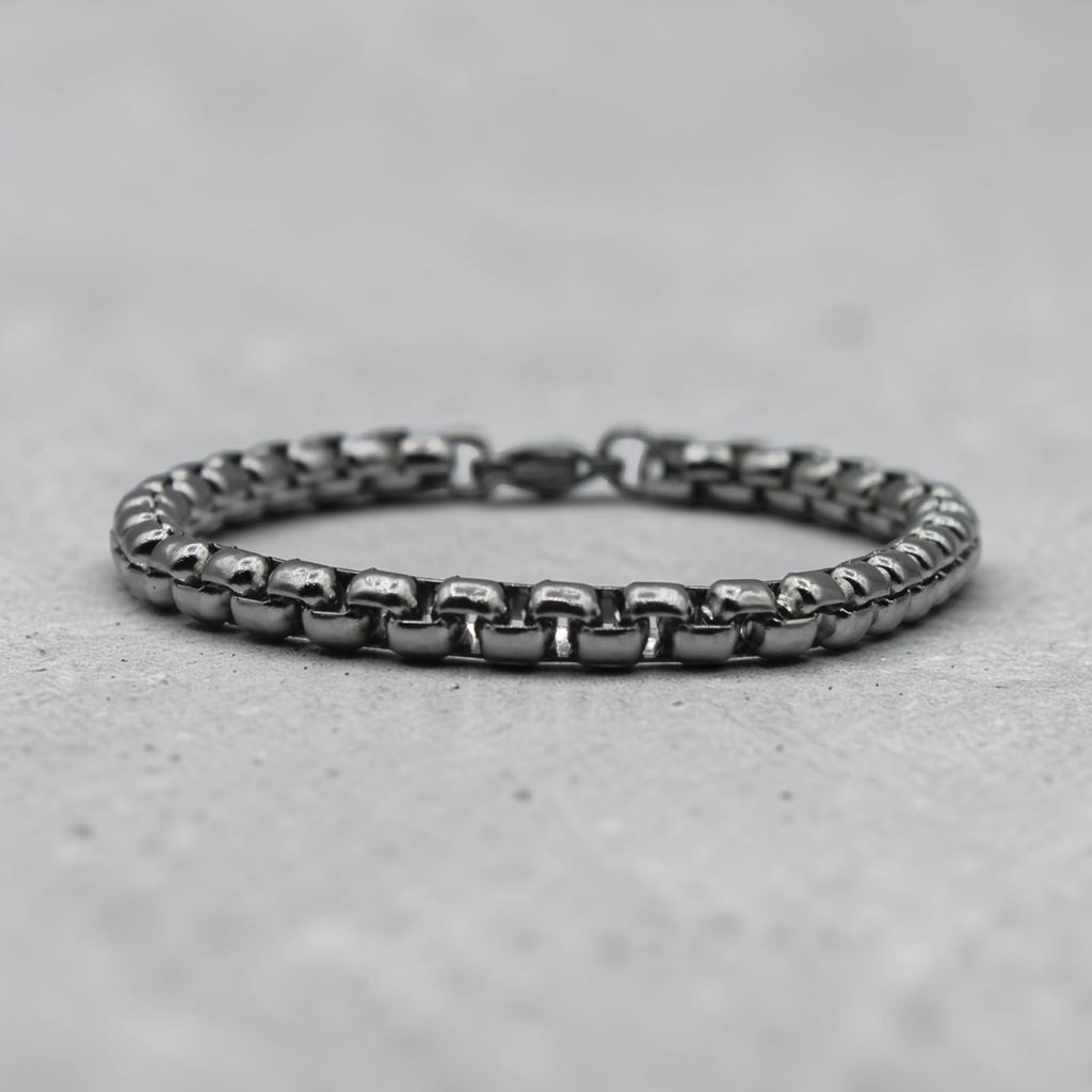 Box Chain Bracelet — Polished Silver, angled view 1