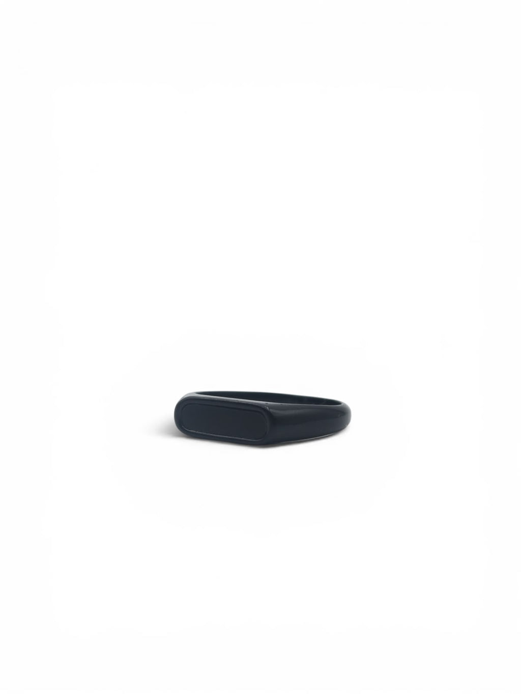 Oval Signet Ring — Matte Black, additional angle